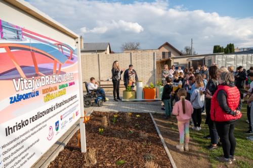 Športovo-relaxačnú zónu pre deti a mládež v DražkovciachFoto č.7